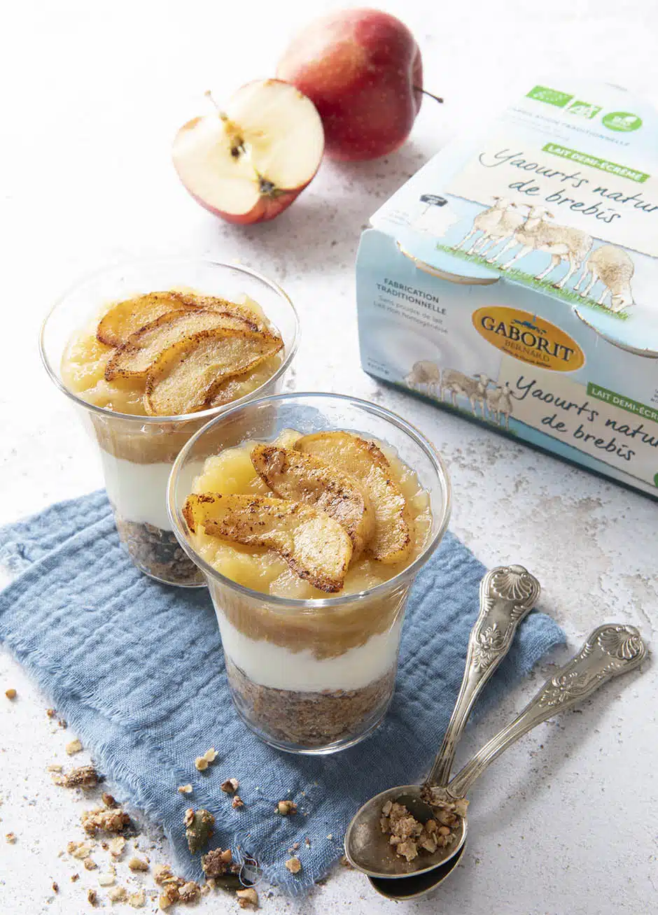 Verrines Yaourt, compote et muesli